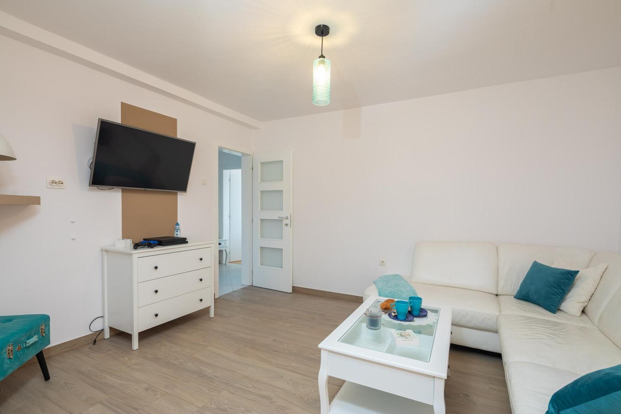 Luxury Seafront Villa With Heated Pool, Jacuzzi, Sea View, 150 M From Beach Stanici Buitenkant foto